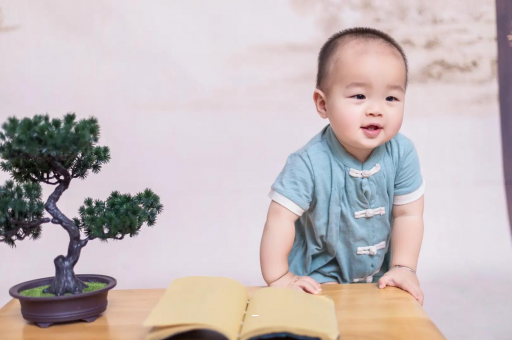 广州包生男孩的试管医院宝宝严重便秘